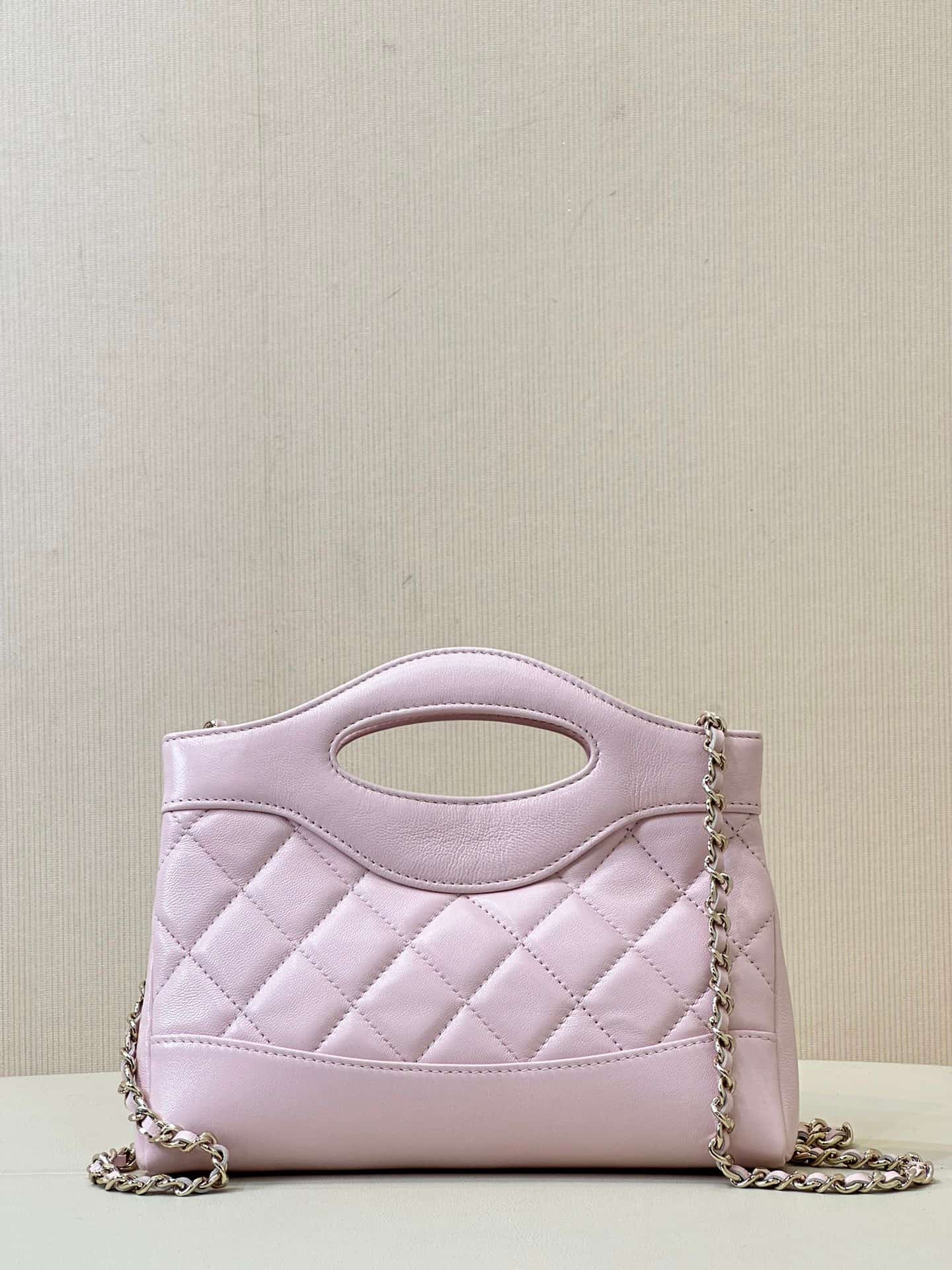 Chanel Clutch with chain Lambskin & Gold-Tone Metal AP3656 Pink TOP