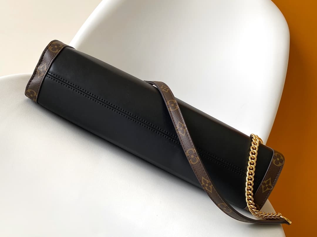 Louis Vuitton Nova MM Black Calfskin leather M13137 High