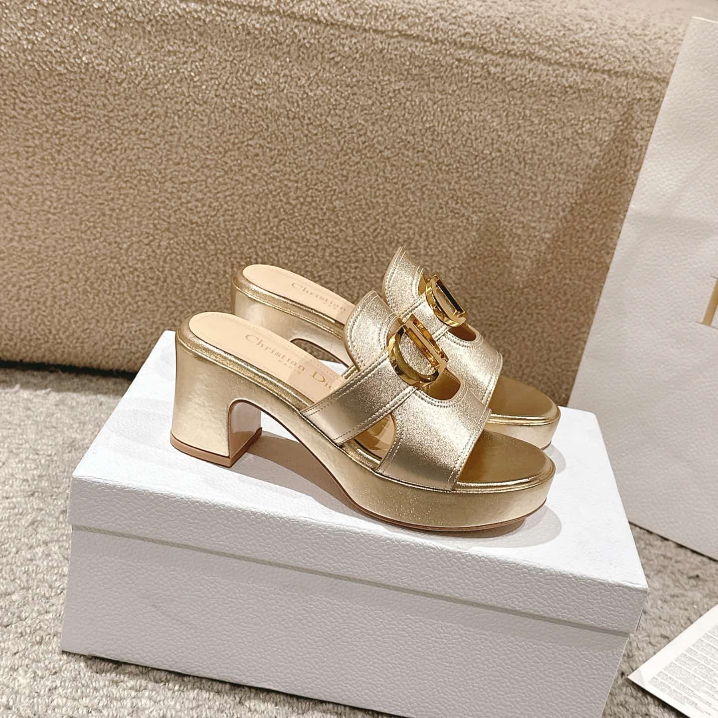 Dior Or 30 Montaigne Platform Slide Shoes Women
