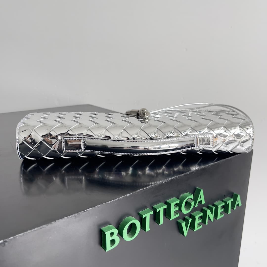 BV Long Clutch Andiamo With Handle Lambskin TOP