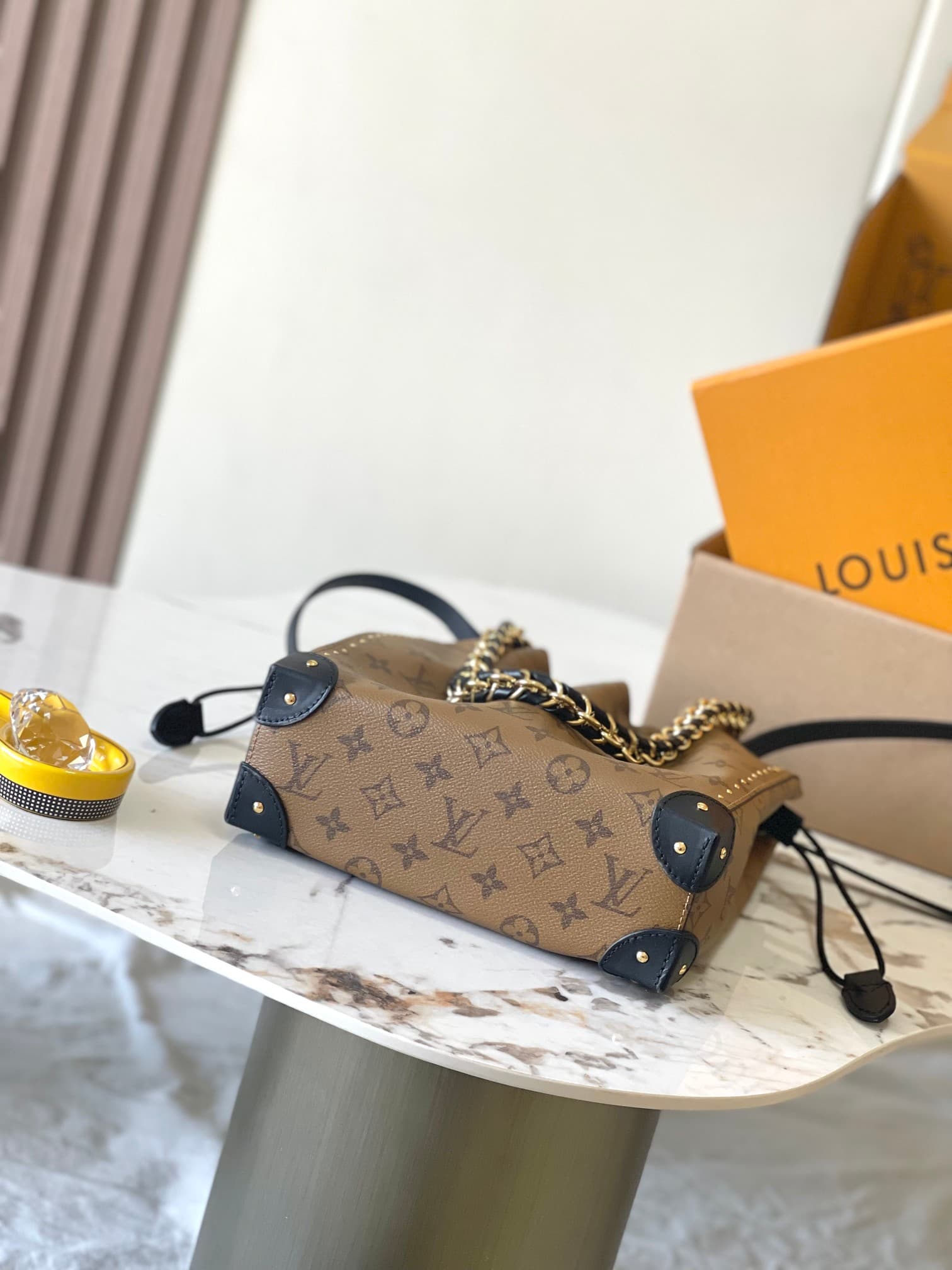 Louis Vuitton Noé Trunk PM Monogram Canvas M13324 Top