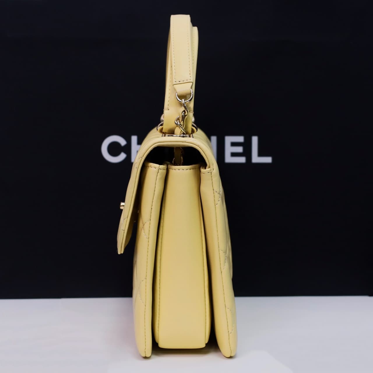 SMALL FLAP BAG WITH TOP HANDLE Lambskin Gold Metal yellow A