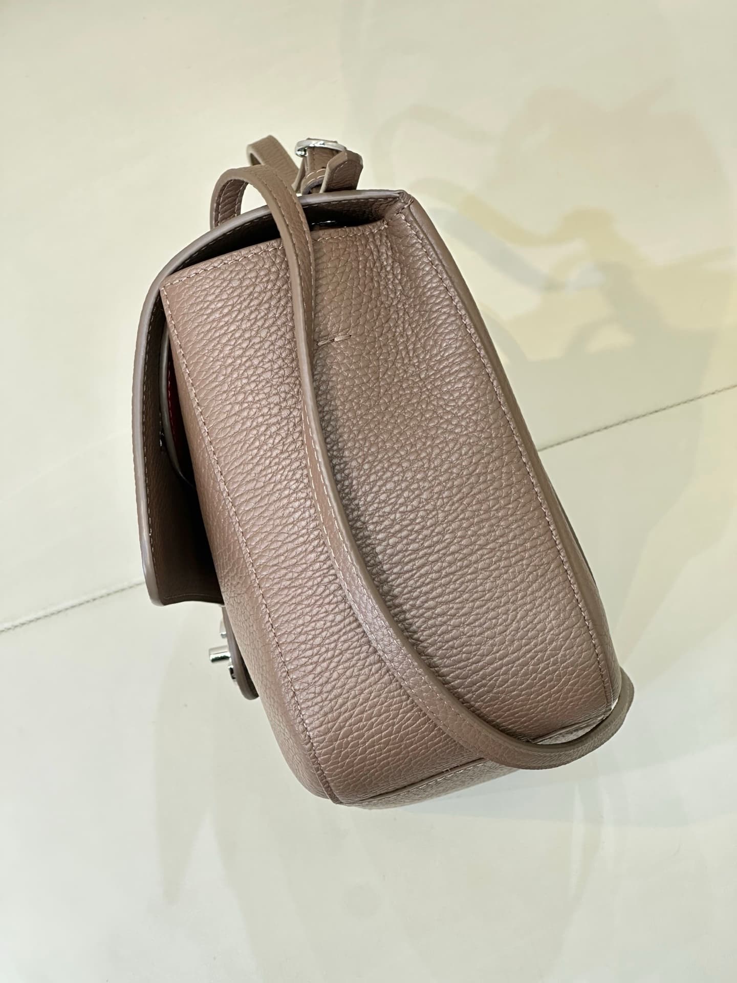 Chanel Maxi Flapbag Grained Calfskin & Silver Metal Light Brown AS6231 TOP