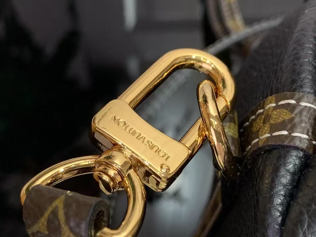 Louis Vuitton Express PM Calfskin leather M26039 Top