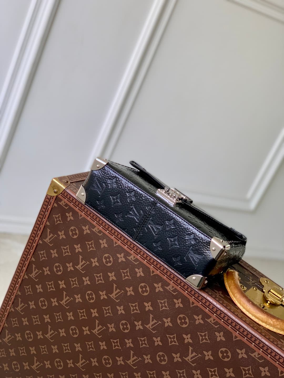 Louis Vuitton Trunkie H27 in Monogram Saga M28137 High