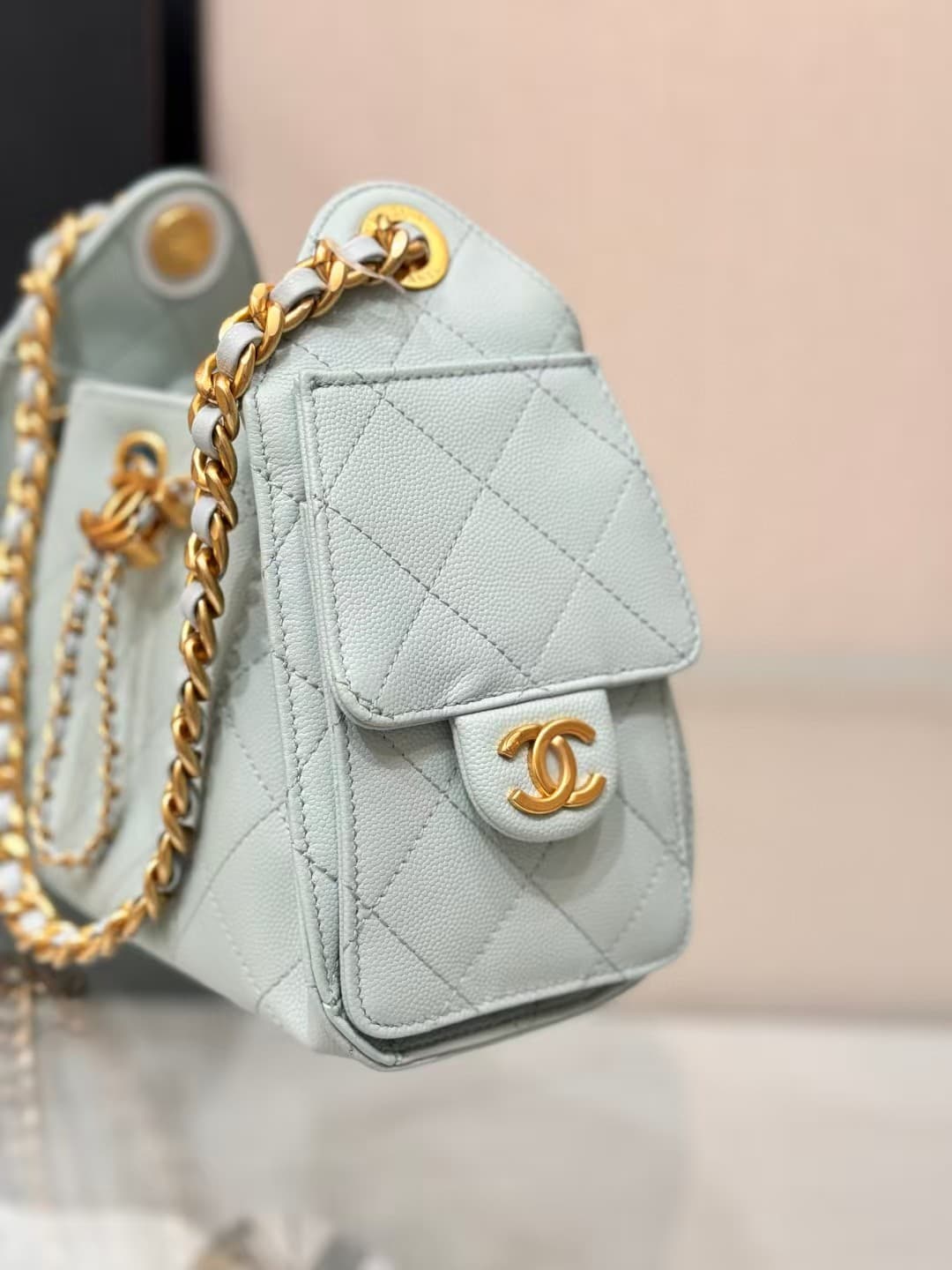 Chanel 25 Mini Hobo handbag AS5631 Grained calfskin & gold-tone metal Light-Blue A