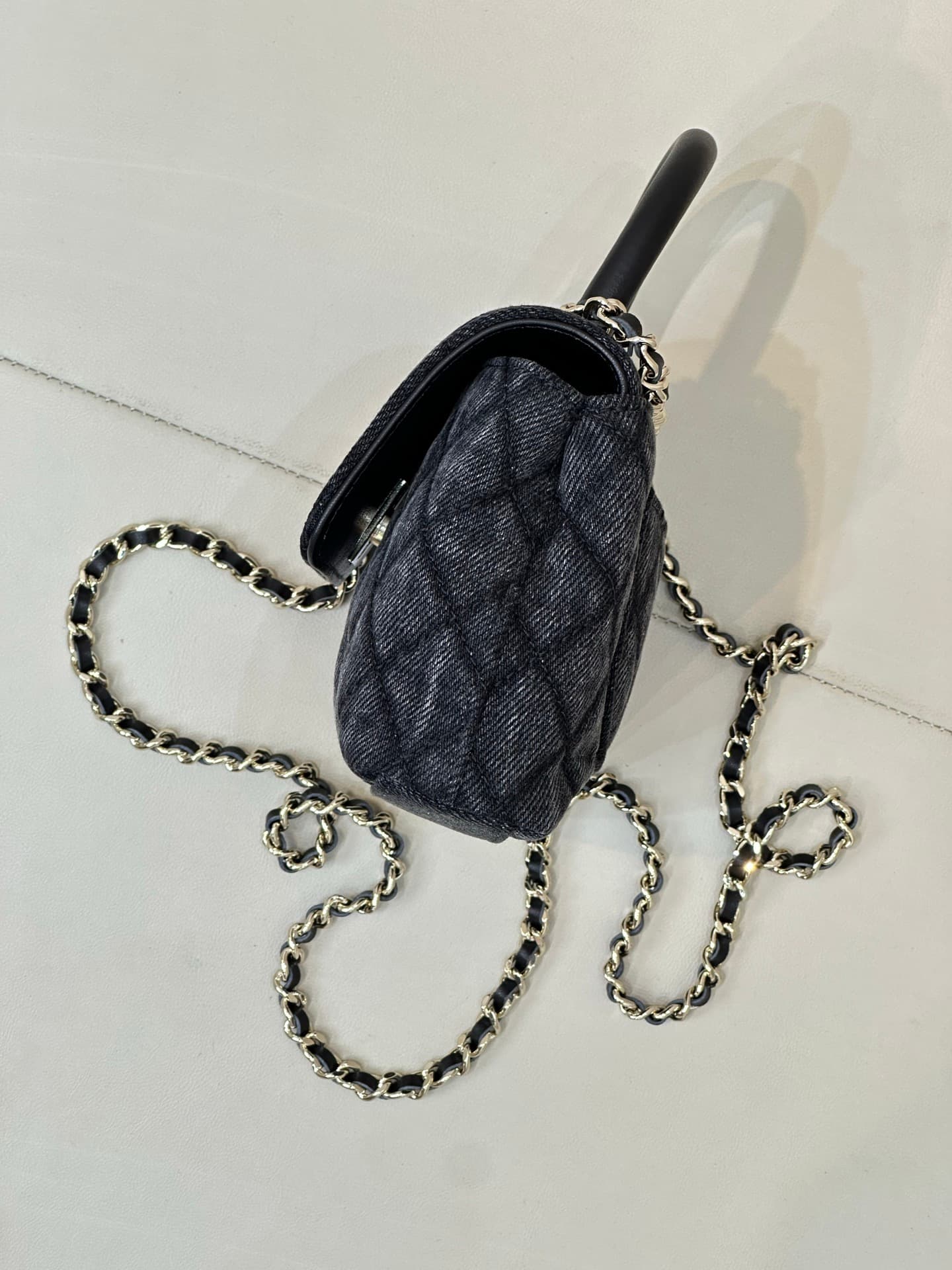 Chanel Clutch with chain Washed Denim, Calfskin & Gold-Tone Metal Black AP4244 TOP