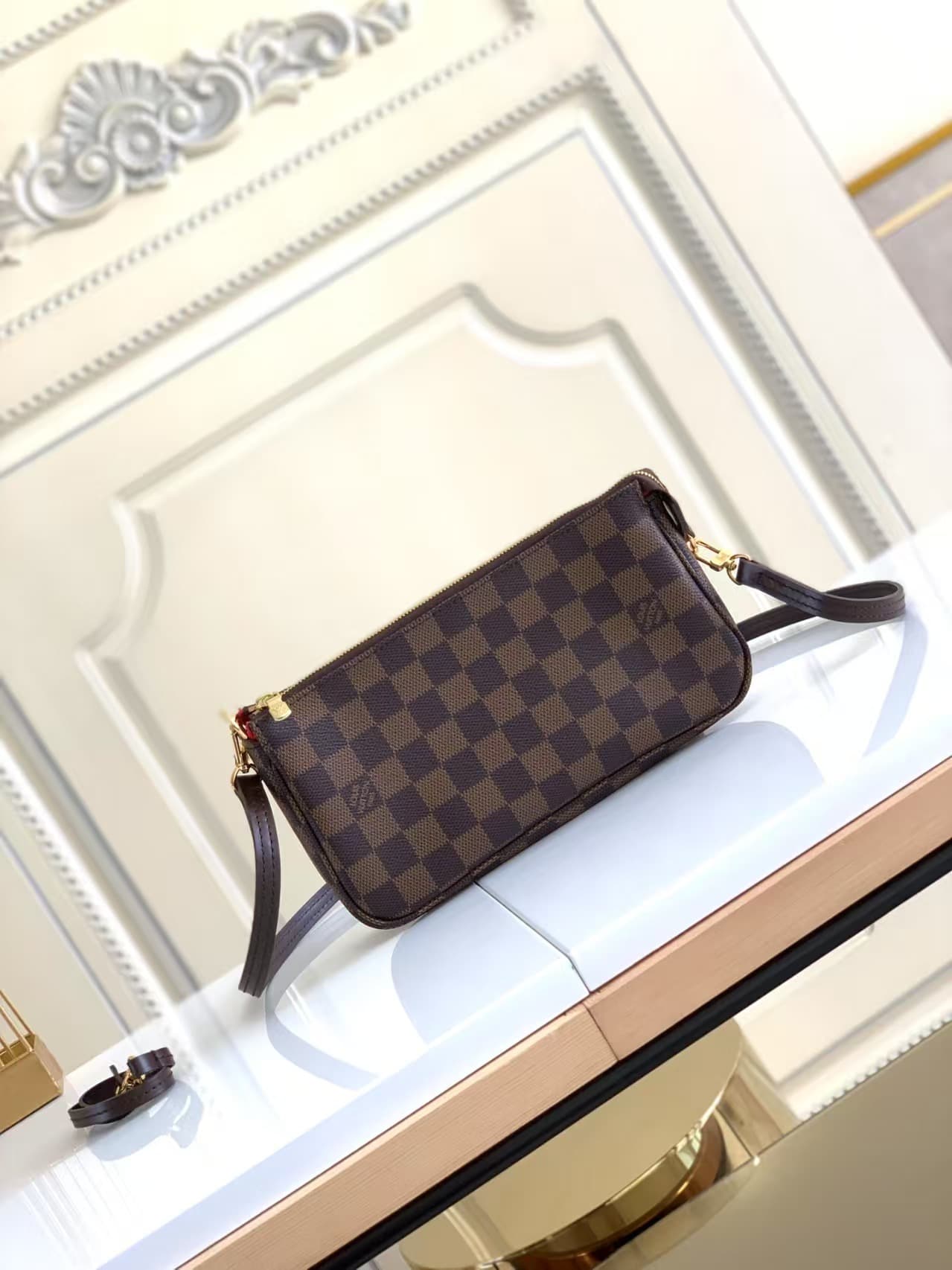 Louis Vuitton Pochette accessories Damier Ebene High