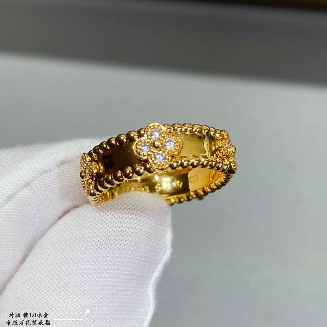 Van Cleef & Arpels Perlée Clover Ring High