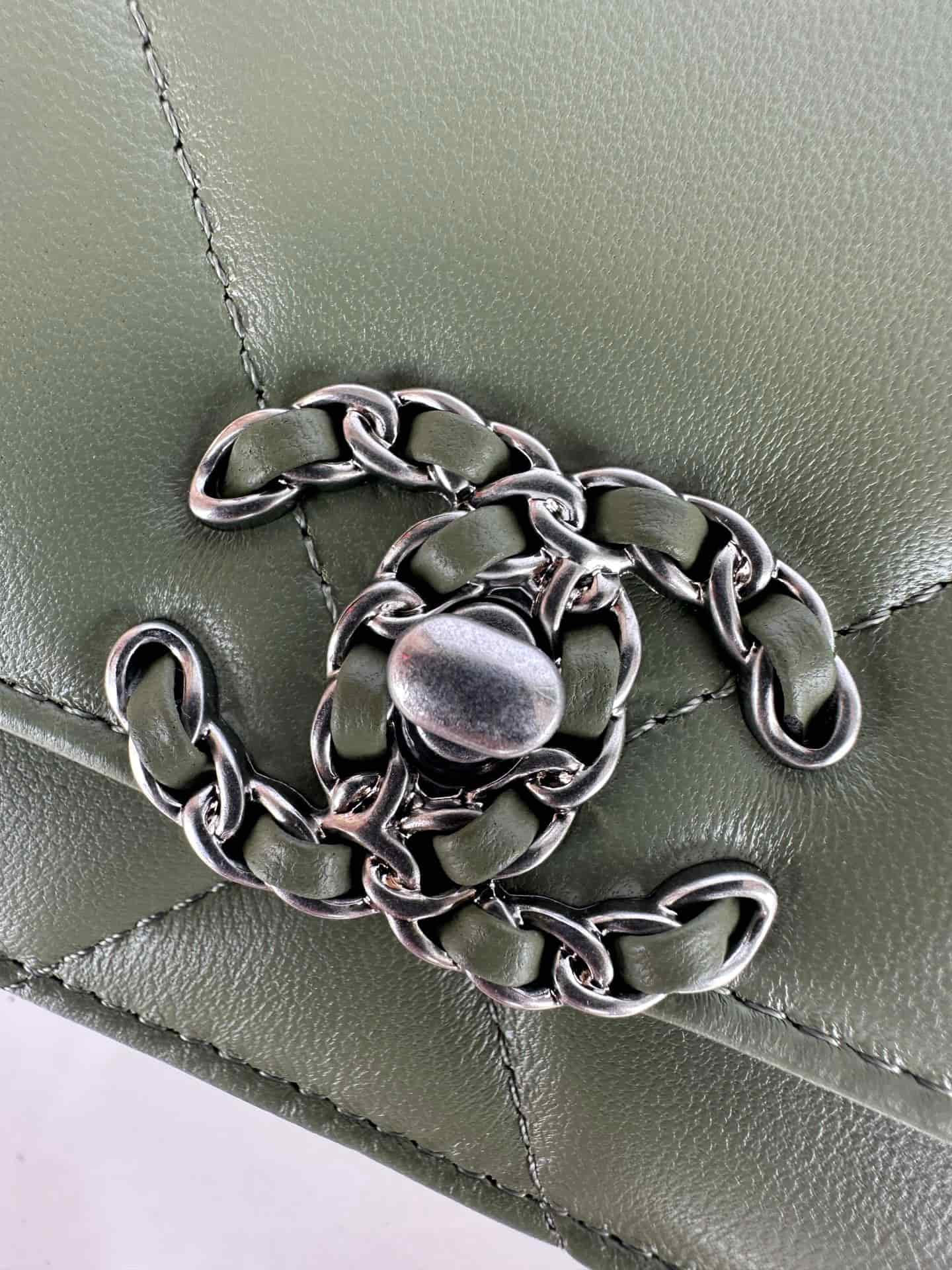 Chanel Wallet on Chain Lambskin Leather & Silver-Tone Metal Green AP0957 A