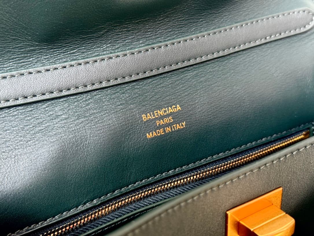 Balenciaga Rodeo Medium Bag in Pine Green Leather With Gold-Tone Metal TOP