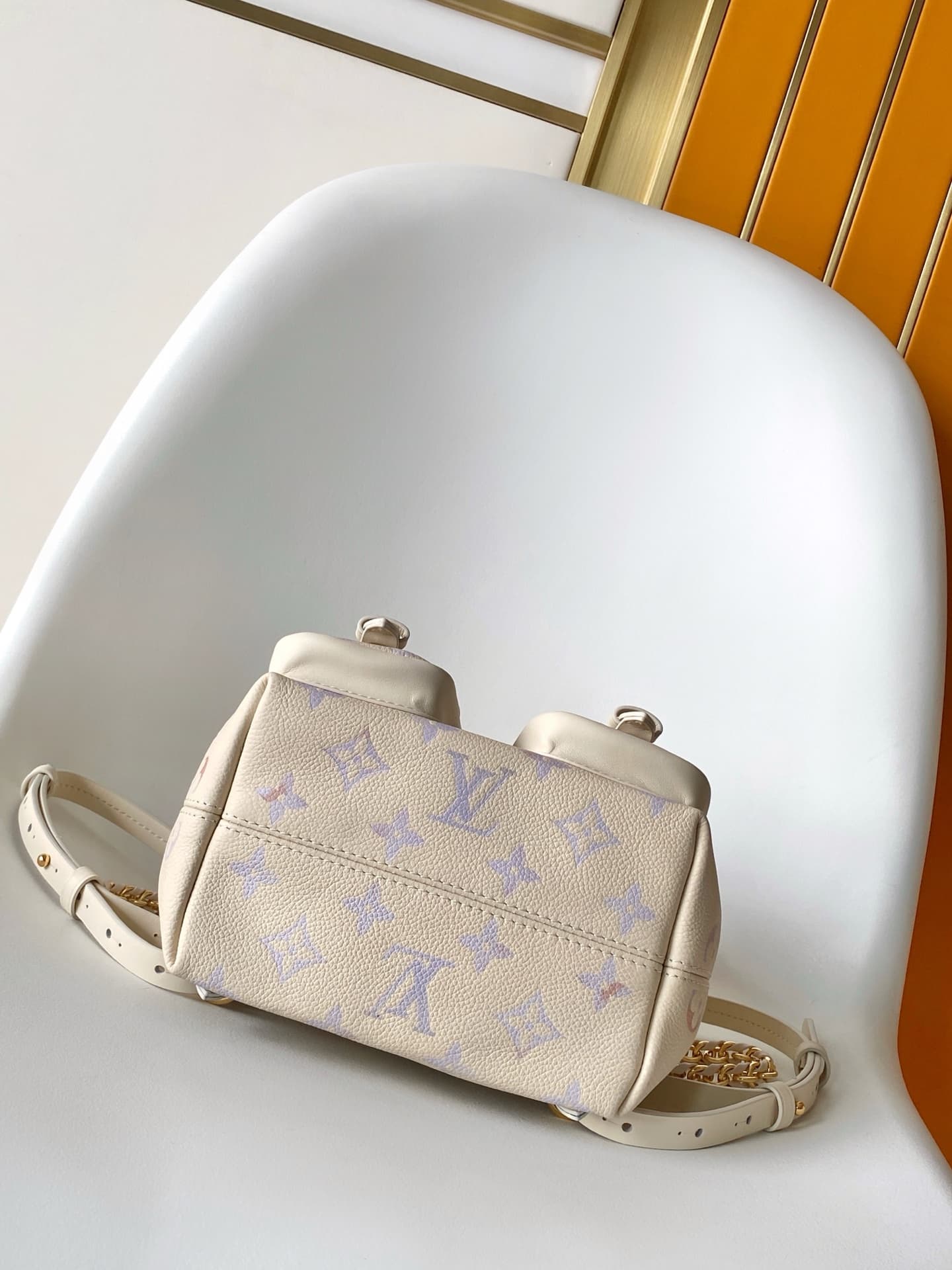 Louis Vuitton Backup Dream Cream Embossed grained cowhide leather M15113 High