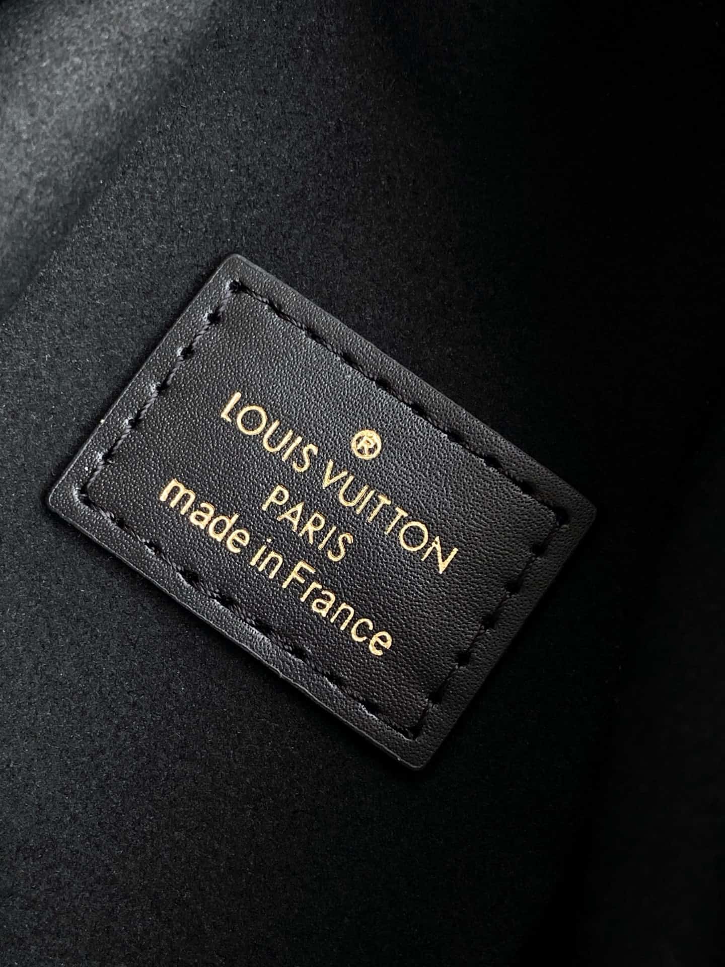 Louis Vuitton Side Trunk MM Black Grained cowhide leather M28570 High