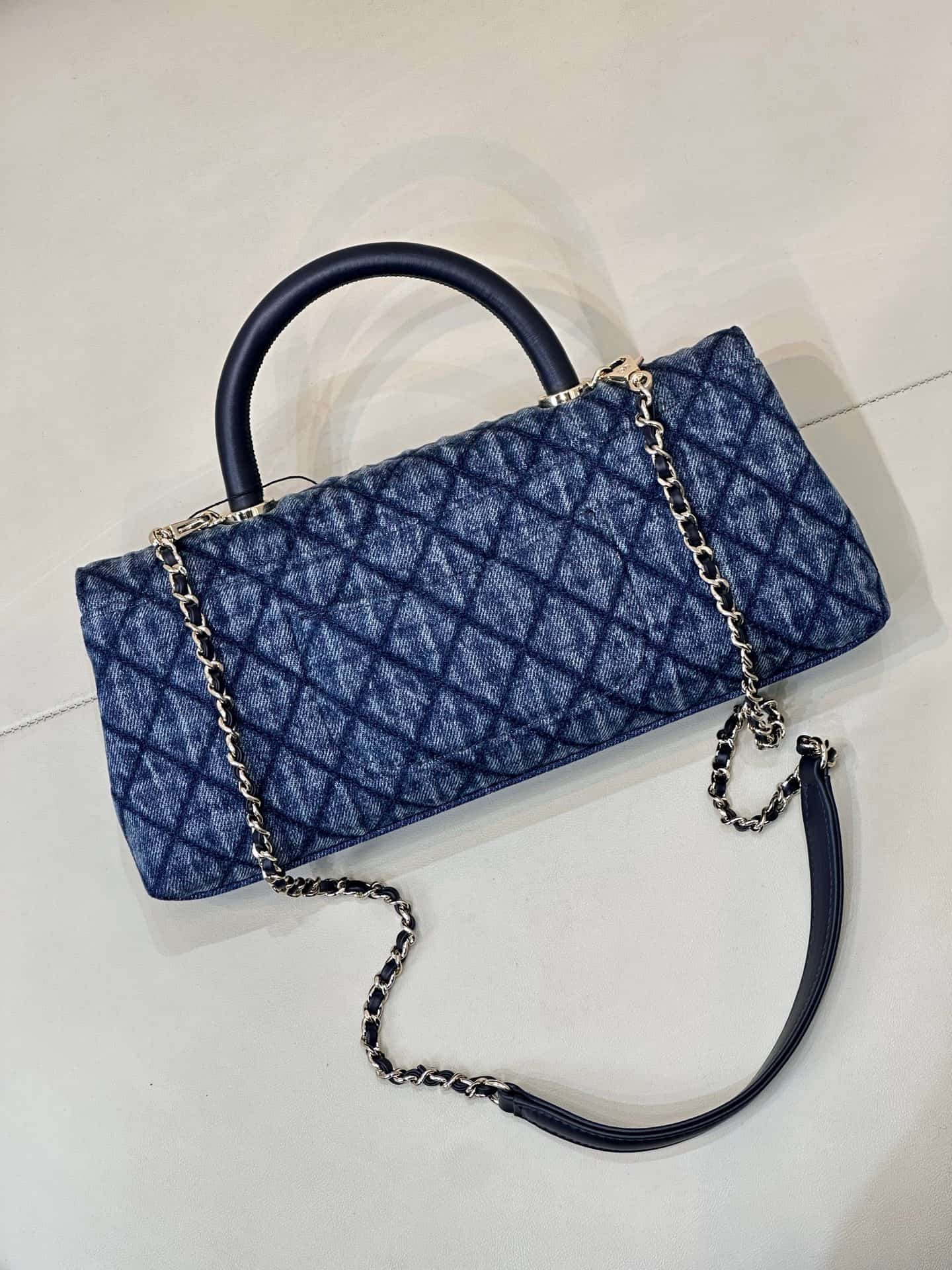 Chanel Maxi Flap Bag with Top Handle Washed Denim& Gold-Tone Metal AS6091 Blue TOP