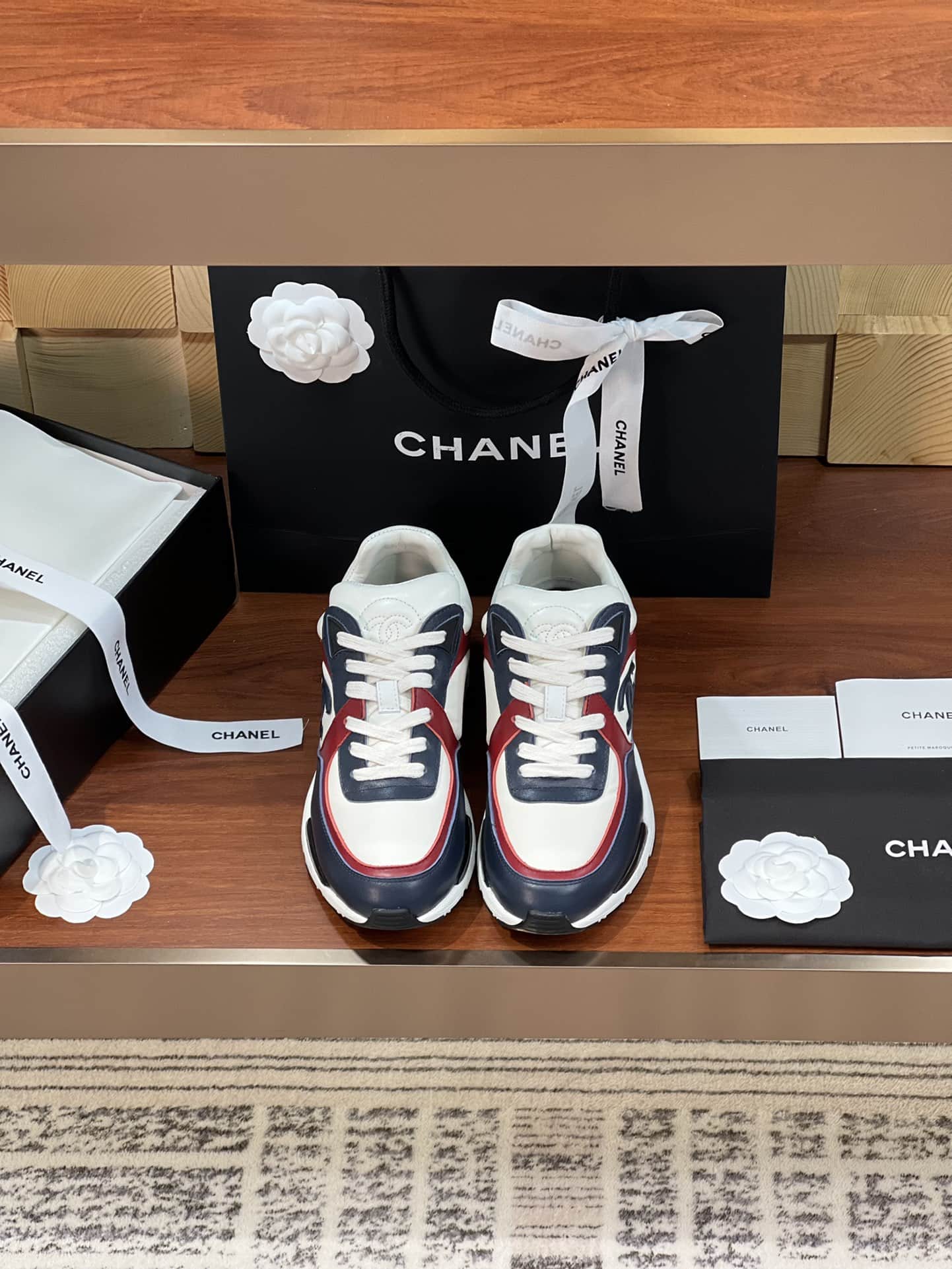 Chanel Sneaker Shoes Men Women