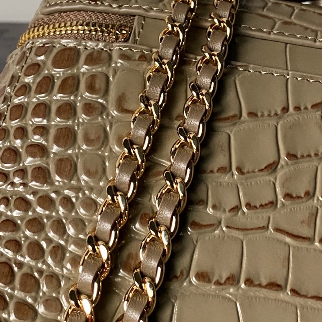Chanel Large Vanity with chain Crocodile Embossed Calfskin & Gold-Tone Metal Khaki AS5347 A