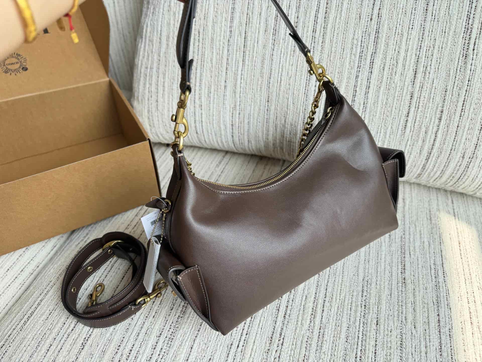 Coach Pocket Juliet Shoulder Bag 30 High