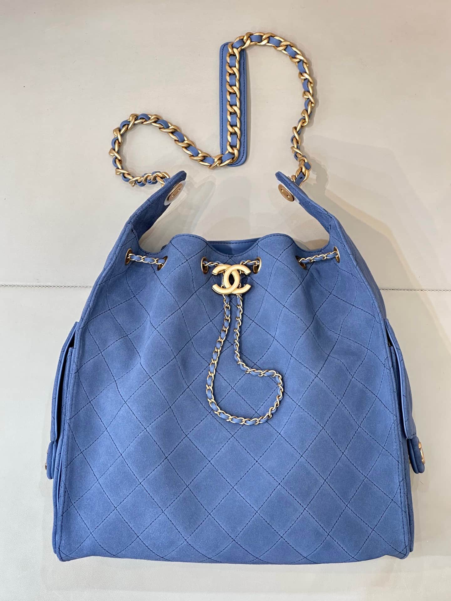 Chanel 25 Medium Hobo handbag AS5311 Suede &Gold-tone Metal Blue TOP