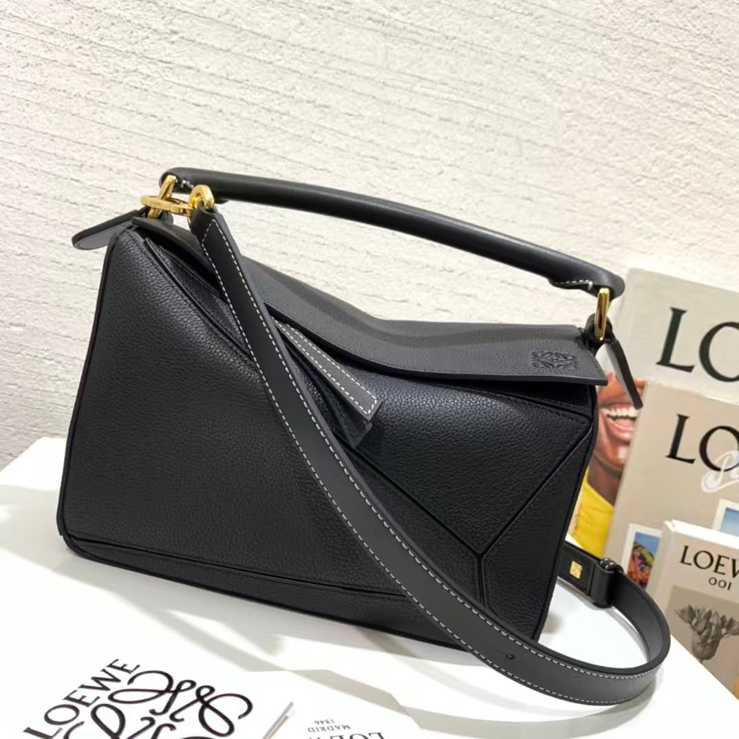 Small Puzzle bag in grained calfskin Black Gold-Metal High