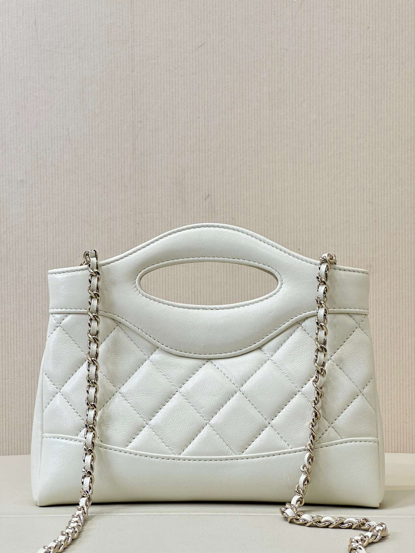 Chanel Clutch with chain Lambskin & Gold-Tone Metal AP3656 White TOP