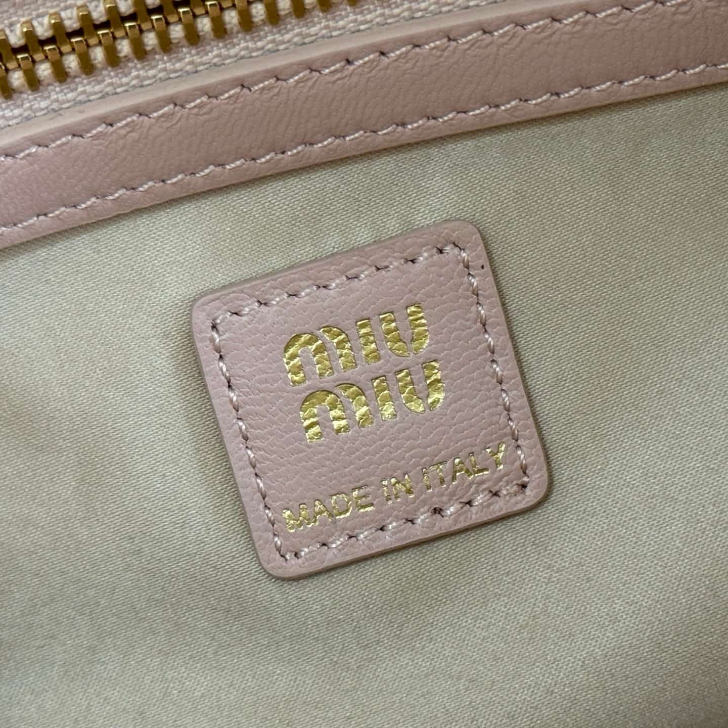 Miu Miu Caprice matelassé nappa leather clutch Powder Pink TOP