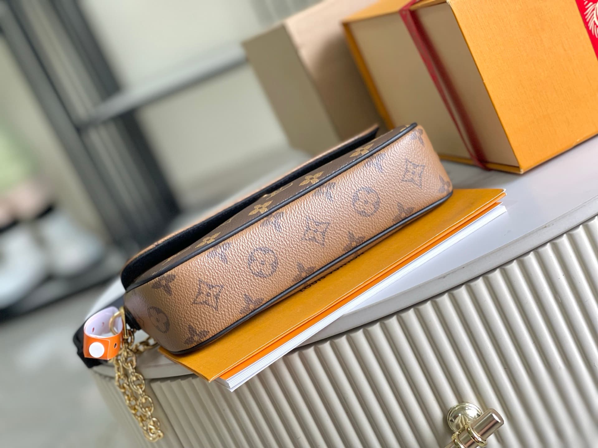 Louis Vuitton Wallet On Chain Ivy Monogram Reverse coated canvas M26587 TOP