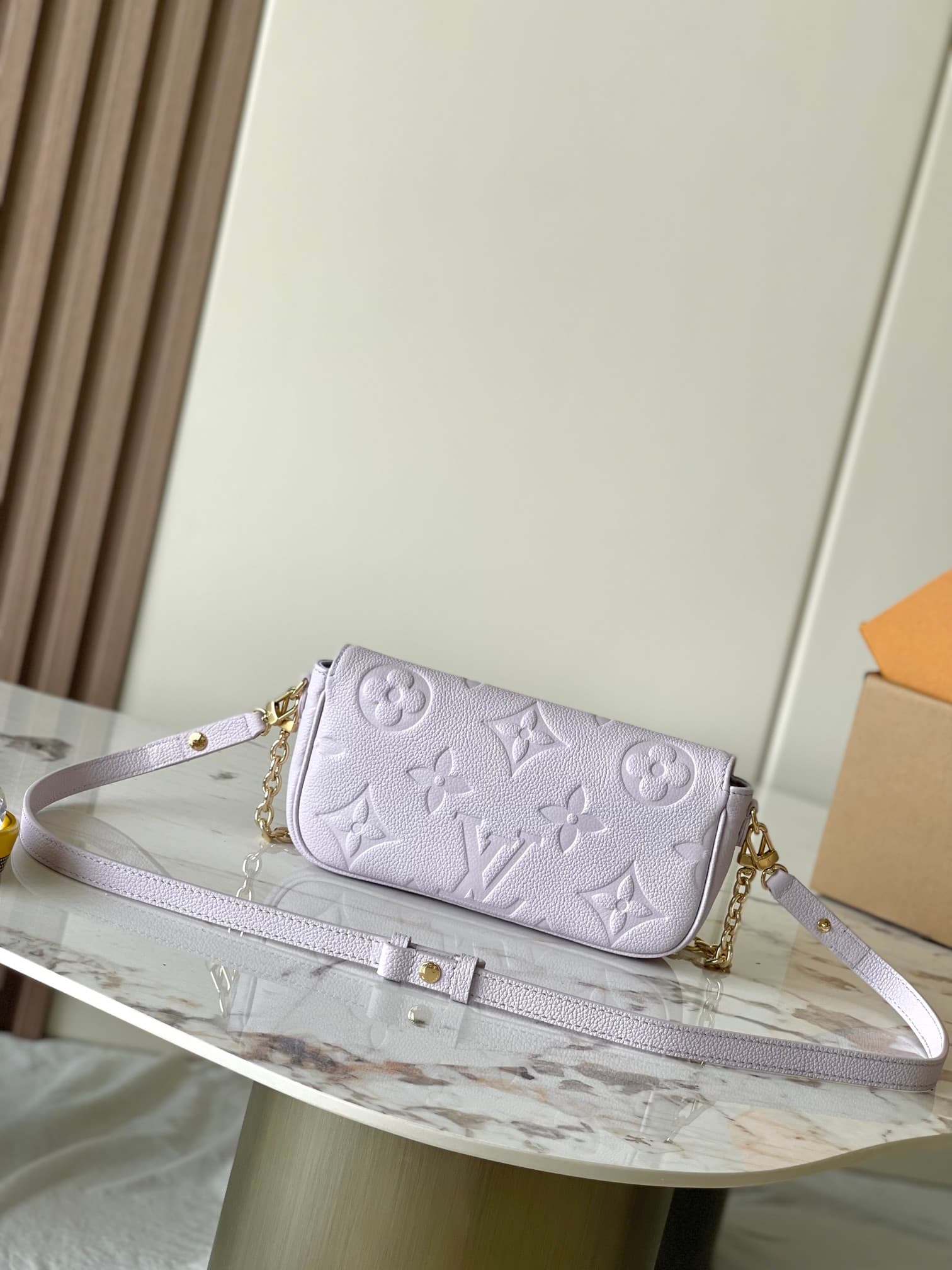 Louis Vuitton Wallet On Chain Ivy Embossed grained cowhide leather M25714 Misty TOP