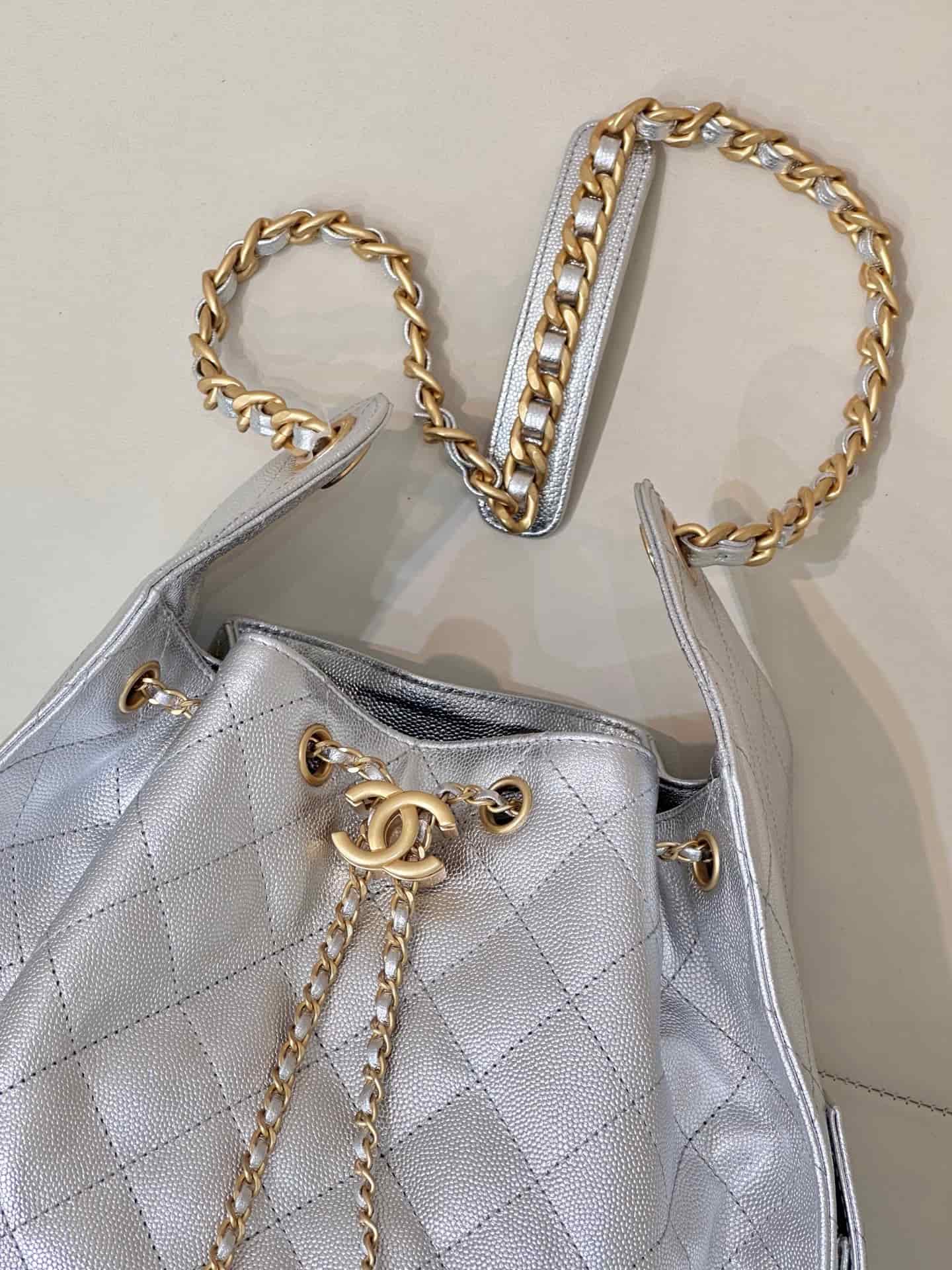 Chanel 25 Medium Hobo handbag AS5311 Grained Calfskin & Gold-tone Metal Silver TOP