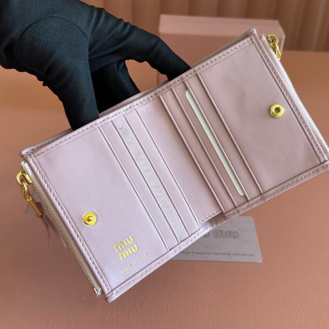 Miu Miu Begonia Alabaster Pink Matelassé Nappa Leather Wallet 5MV017 TOP