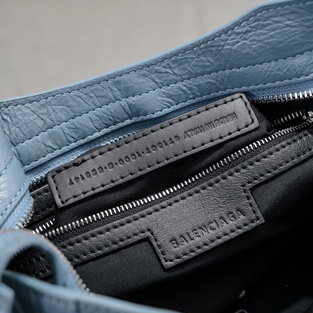 WOMEN'S LE CITY SMALL BAG Lambskin & Silver Metal High