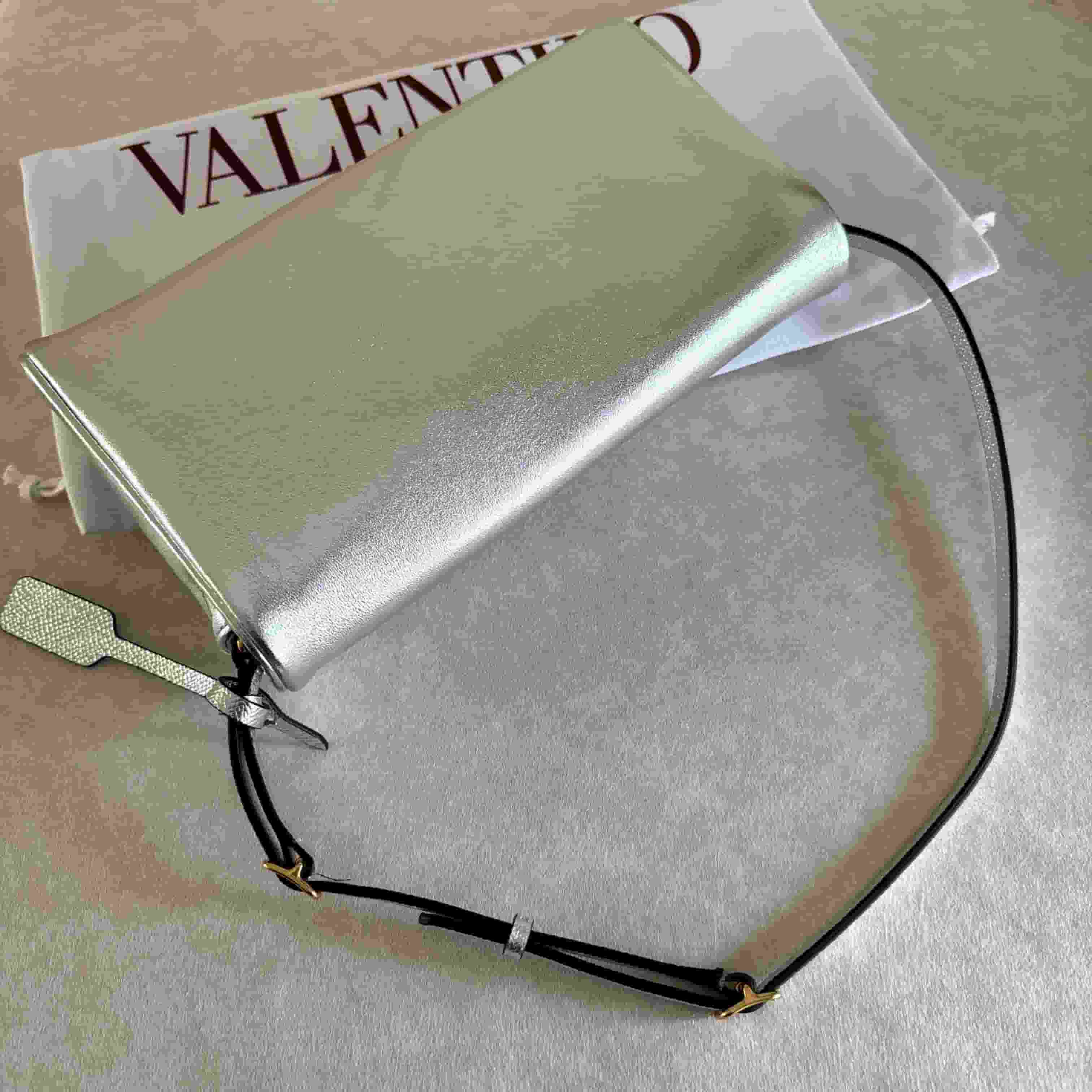 Valentino Garavani DeVain Small Shoulder Bag in Laminated Nappa Leather High