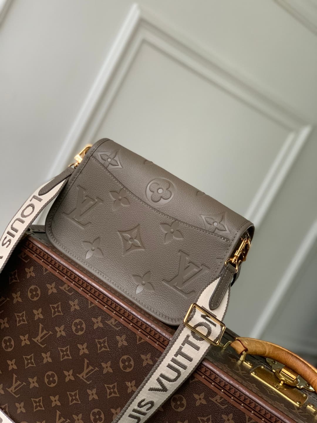 Louis Vuitton Diane Monogram Empreinte Leather M15049 Smoke High