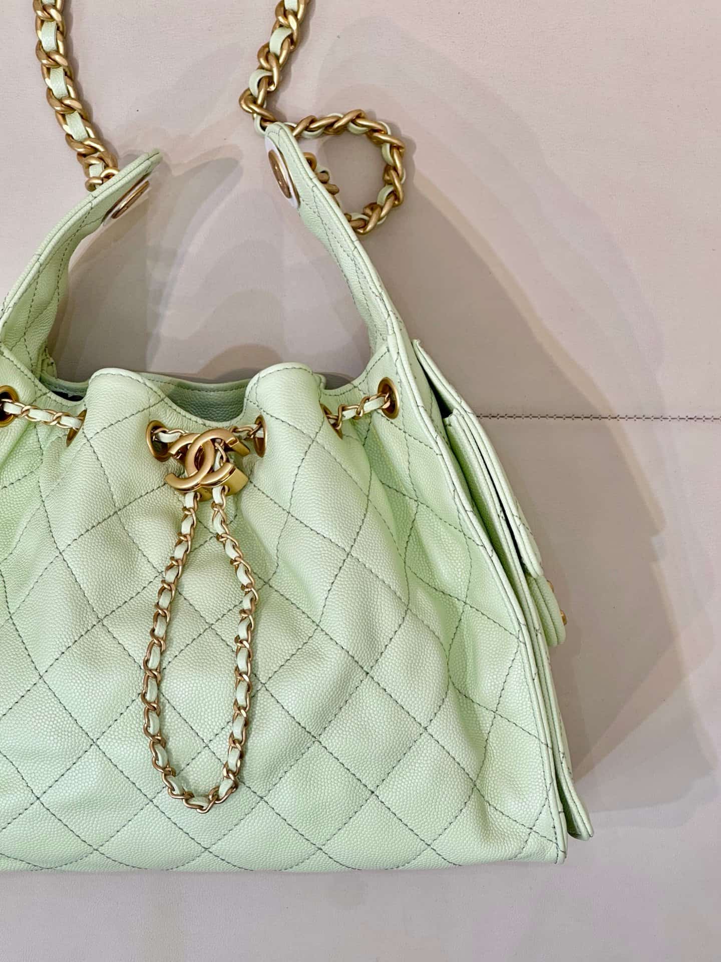 Chanel 25 Small Hobo handbag AS5293 Grained Calfskin & Gold-tone Metal Green TOP