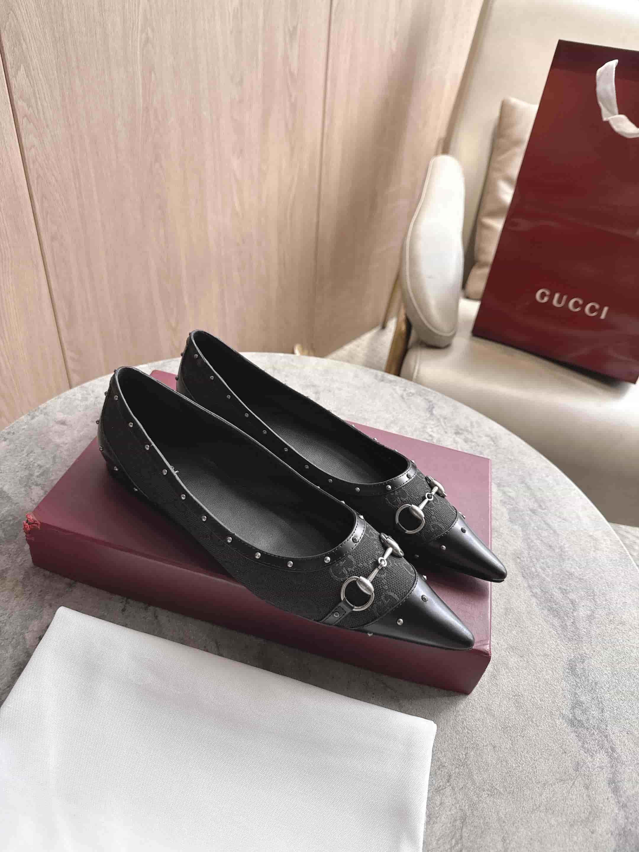 Gucci Savoy Ballerina Flat Shoes Women