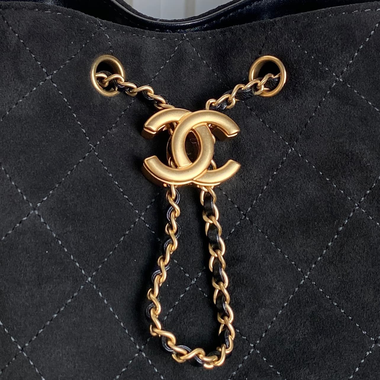 Chanel 25 Medium Hobo Medium handbag AS5311 Suede & Gold-tone Metal Black High