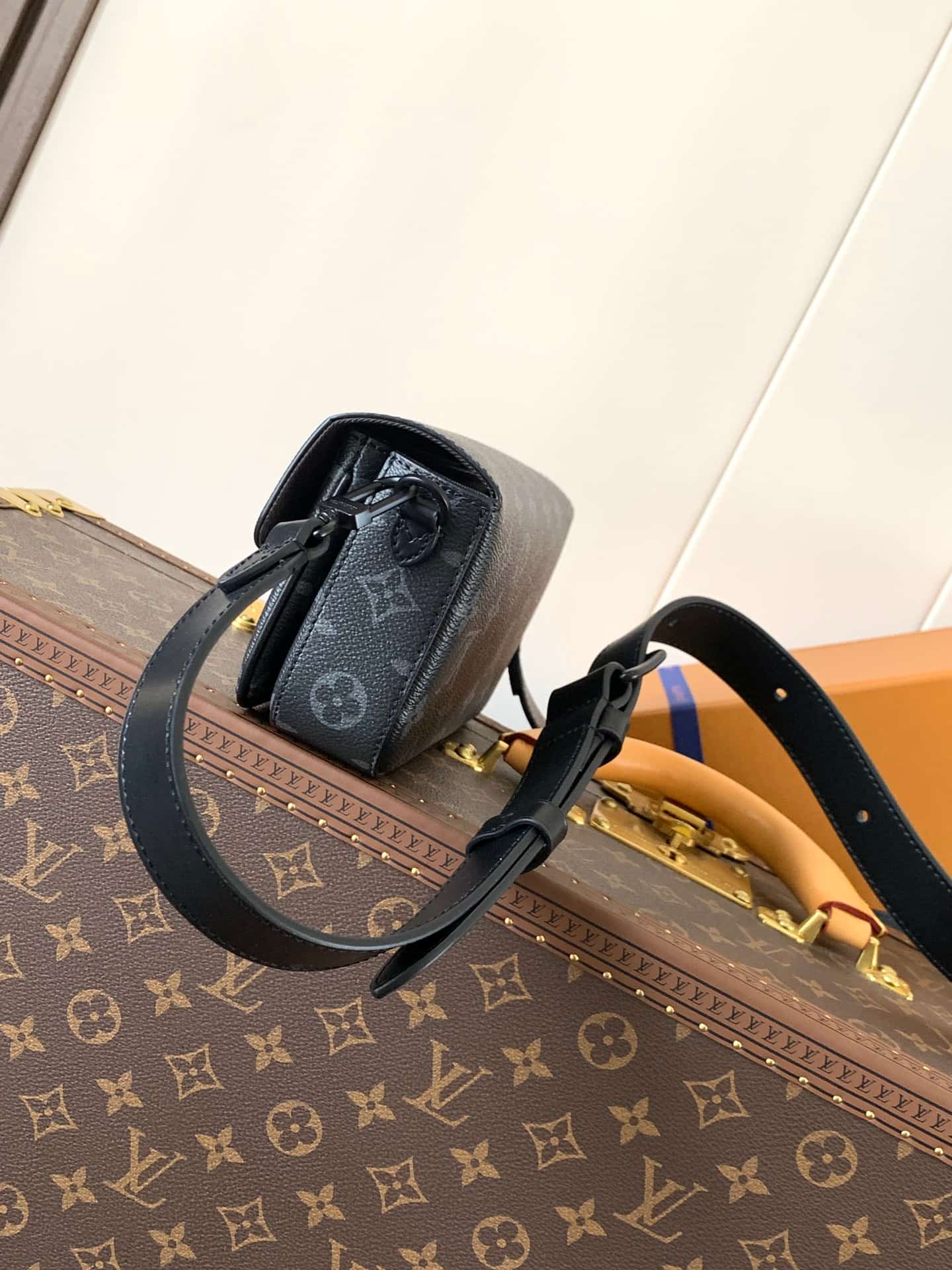 Louis Vuitton Montsouris Wearable Wallet Monogram Eclipse coated canvas M83567 High