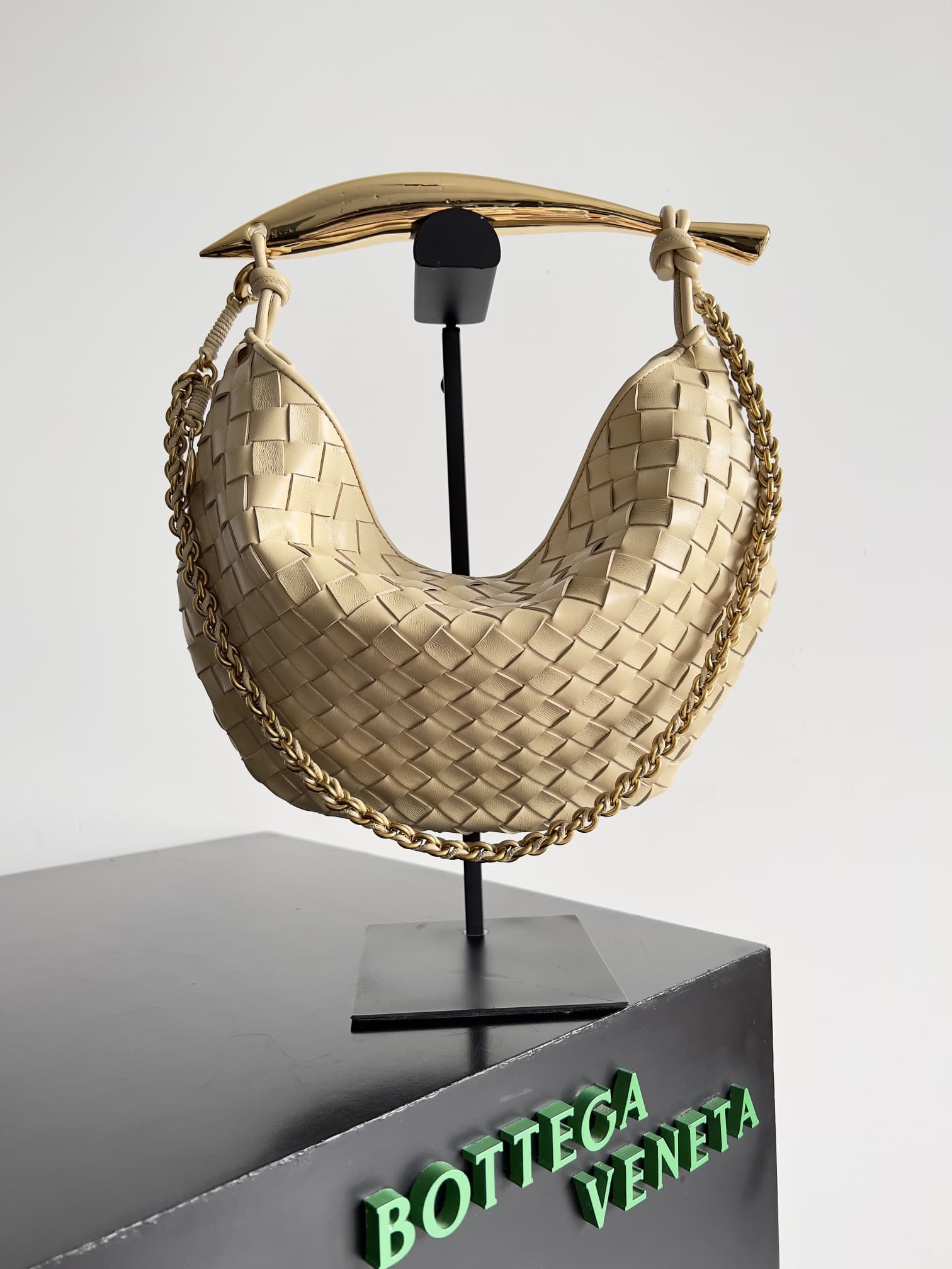 BV Sardine Chain Intrecciato Top
