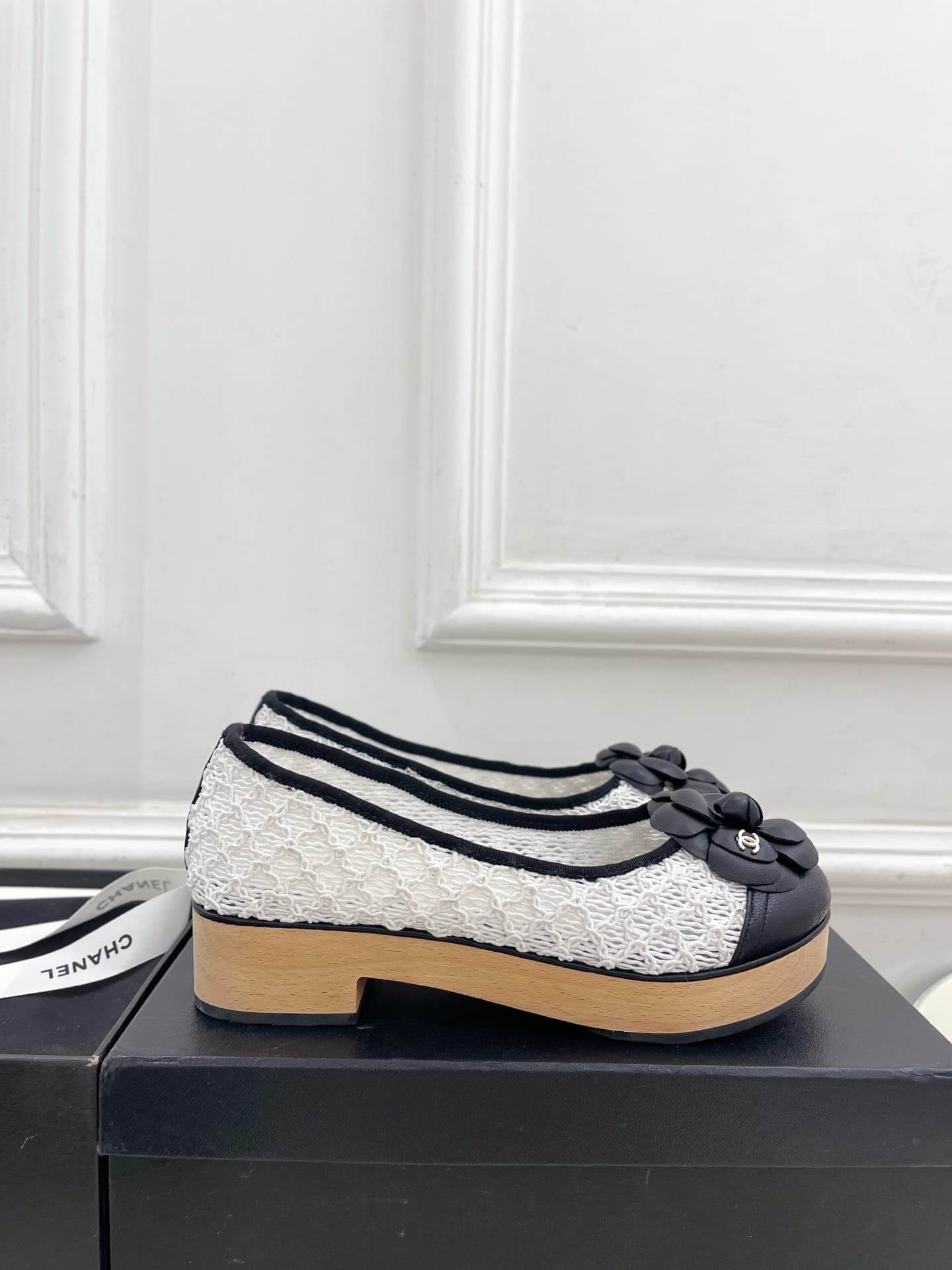Chanel Flats shoes Women
