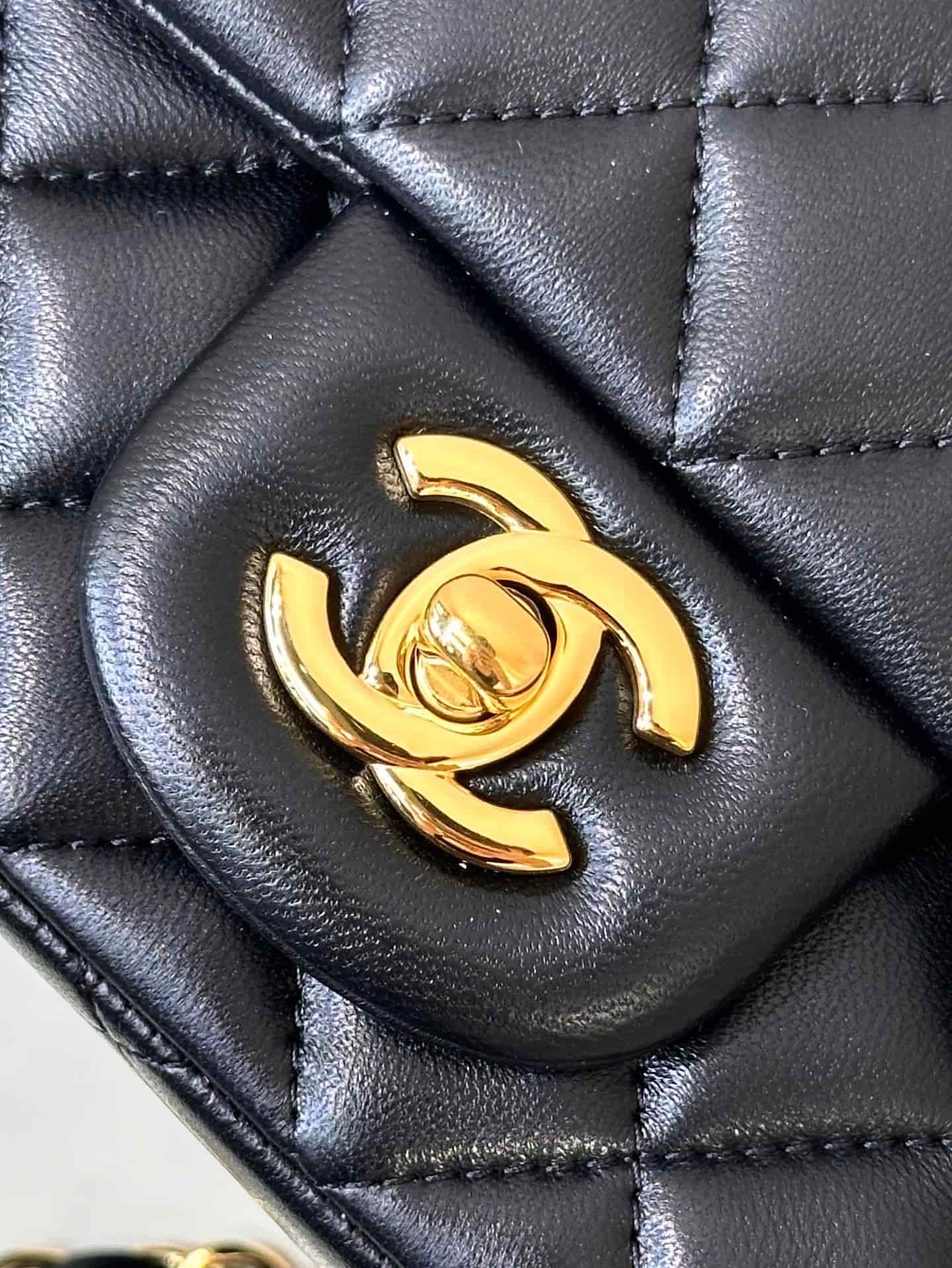 CHANEL Super Mini Classic Handbag Lambskin & Gold-Tone Metal A35200 Black TOP