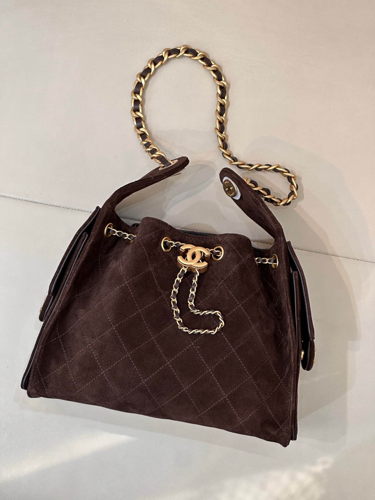Chanel 25 Small Hobo handbag AS5293 Suede &Gold-tone Metal Coffee TOP