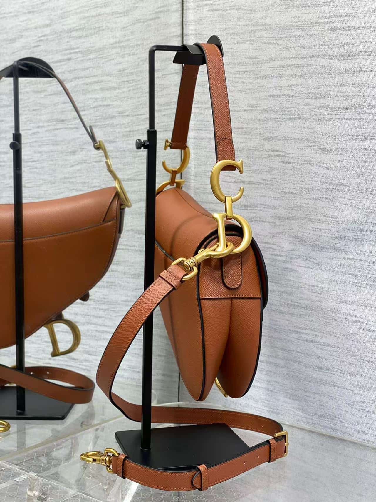 SADDLE BAG Grained Calfskin Caramel High