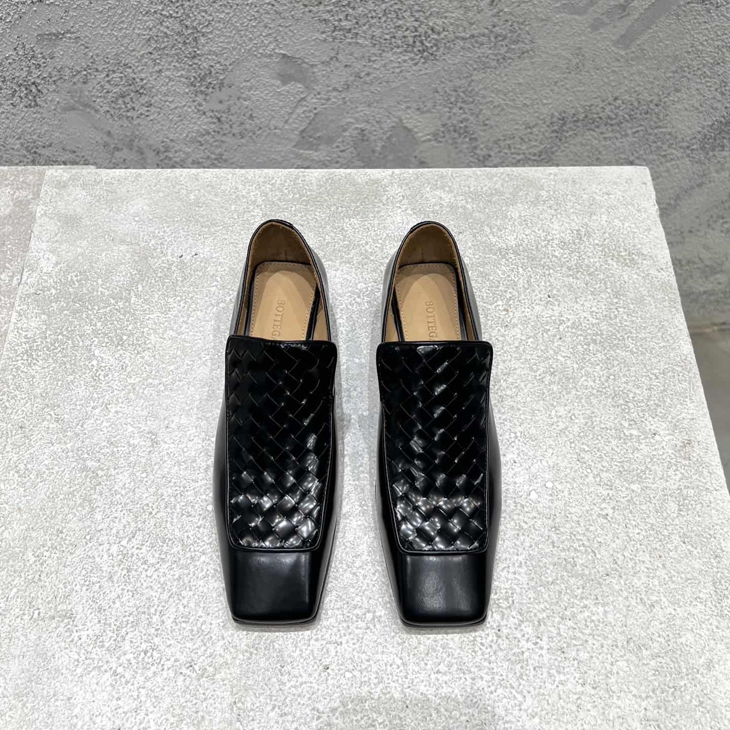 Bottega Veneta Ventura Loafer Shoes Women