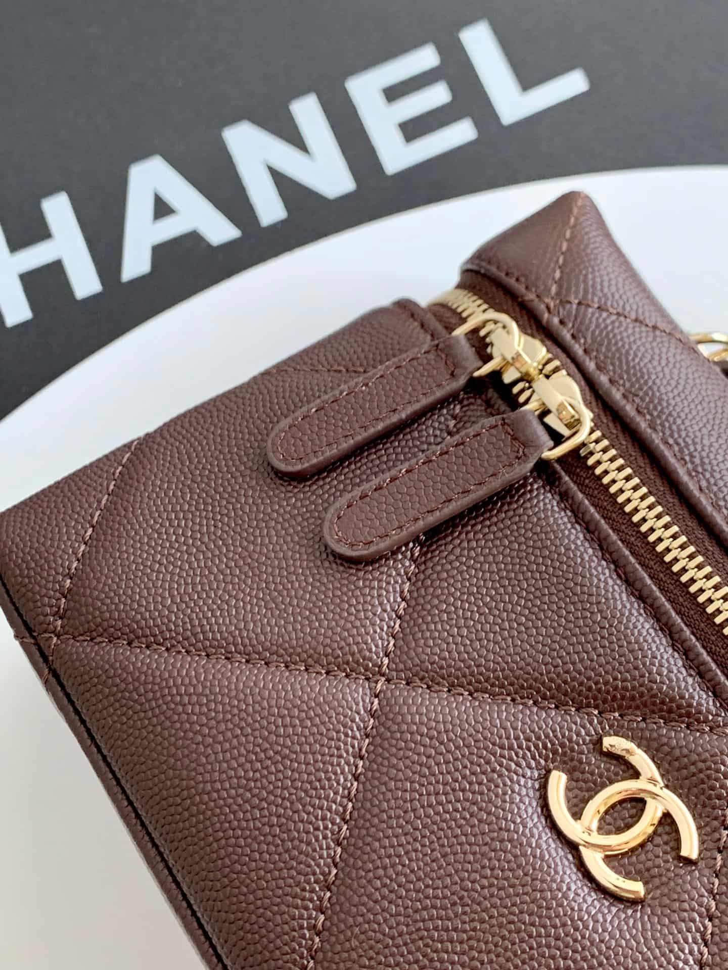 Chanel Vanity with Chain Grained Shiny Calfskin & Gold-Tone Metal Dark Brown AP4936 A