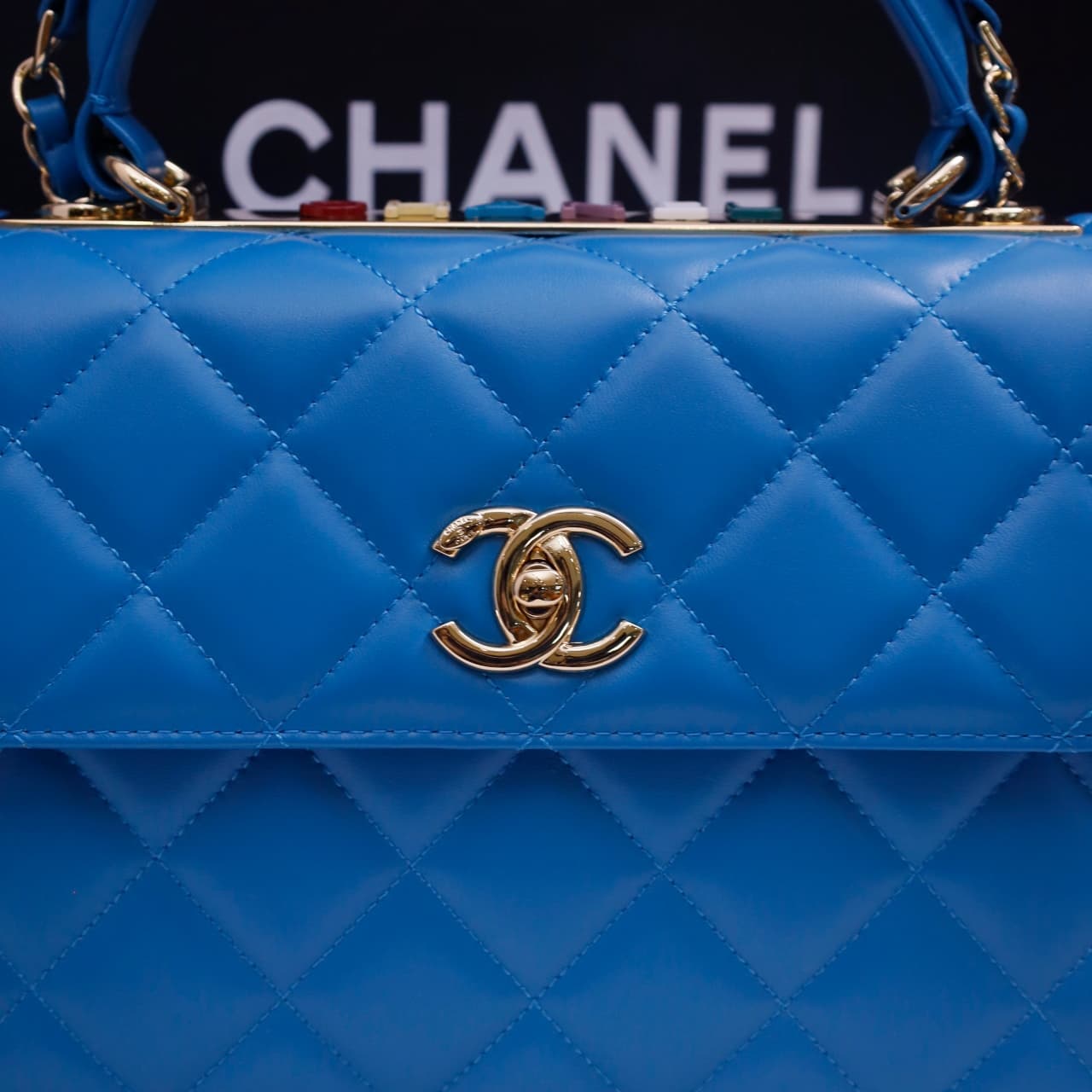 SMALL FLAP BAG WITH TOP HANDLE Lambskin Gold Metal Blue A