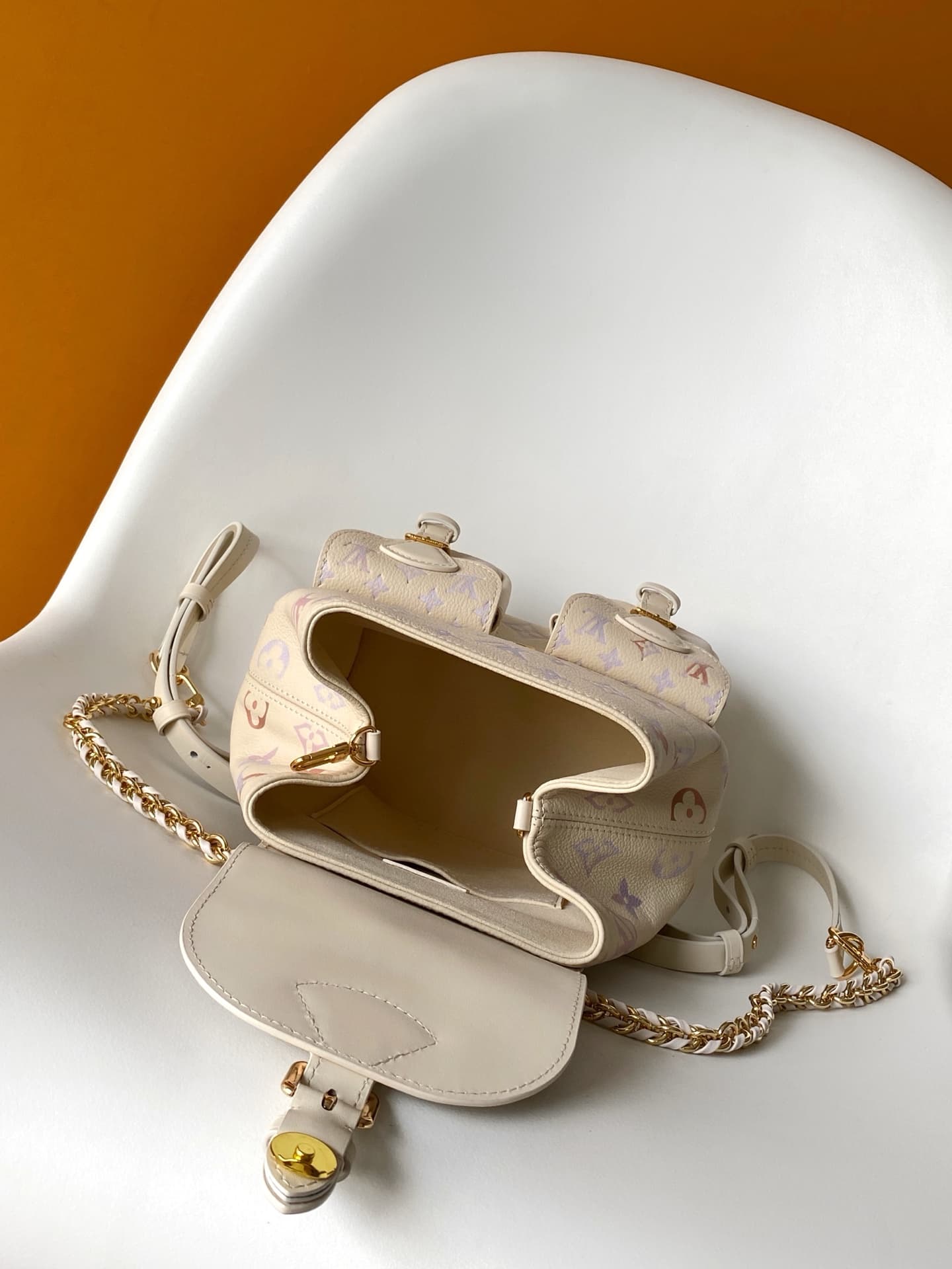 Louis Vuitton Backup Dream Cream Embossed grained cowhide leather M15113 High