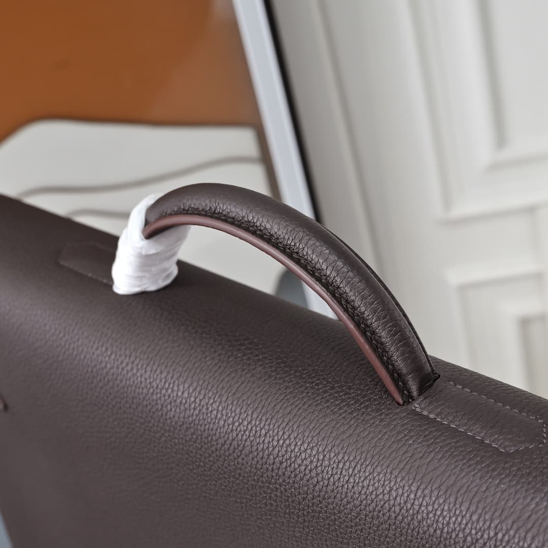Hermes Kelly depeches Togo 36 briefcase In Coffee CalfskIn WAX High