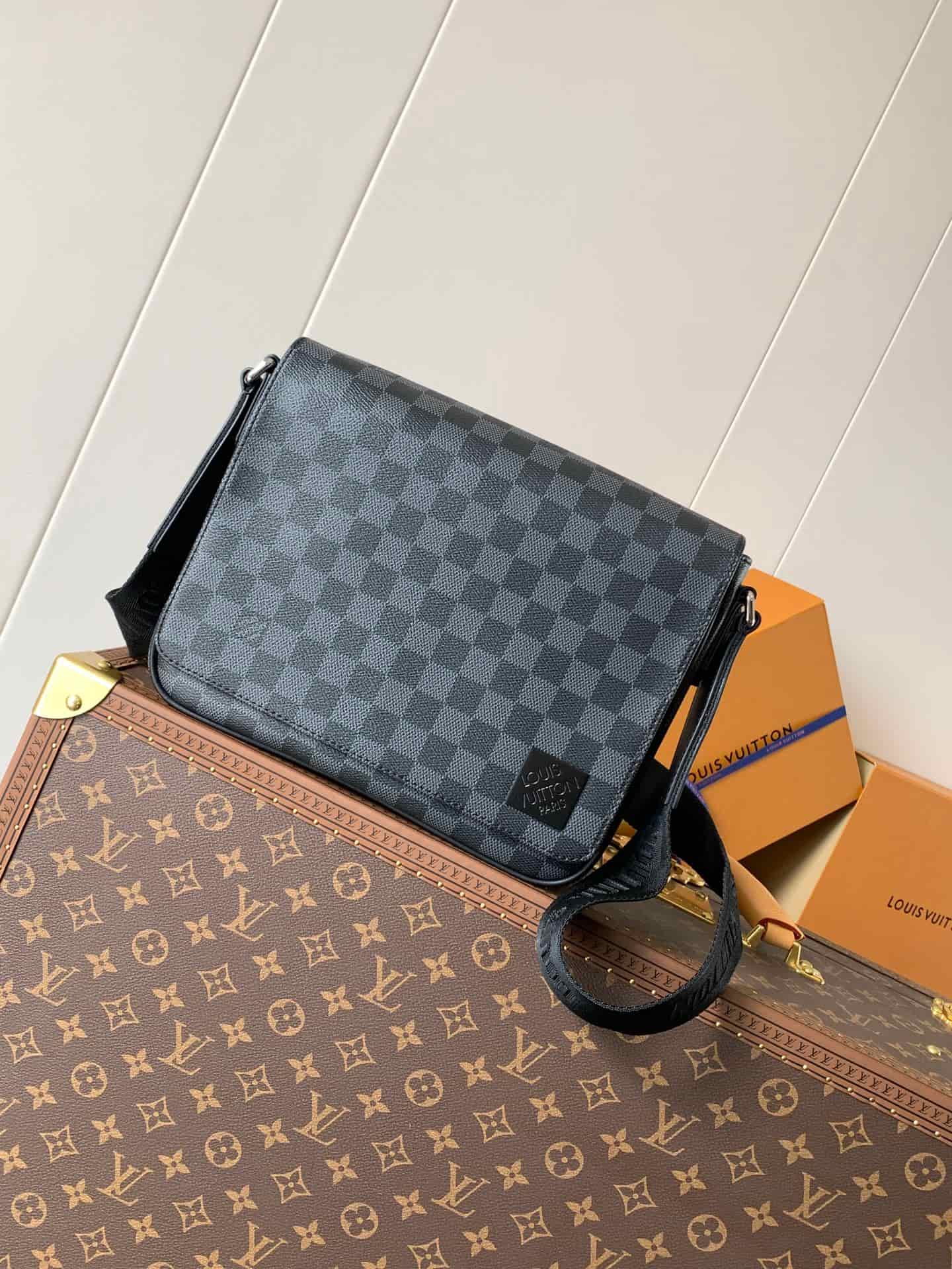 Louis Vuitton District PM Damier Graphite coated canvas N42710 High