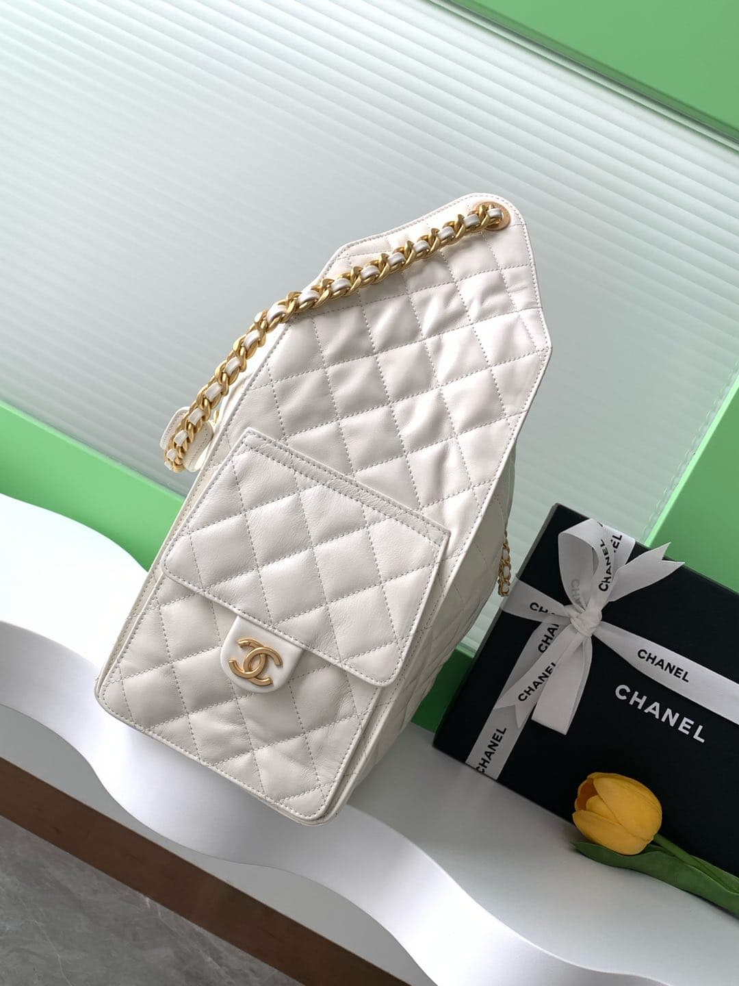 Chanel 25 Medium Hobo Medium handbag AS5311 Shiny Calfskin & Gold-tone Metal White High