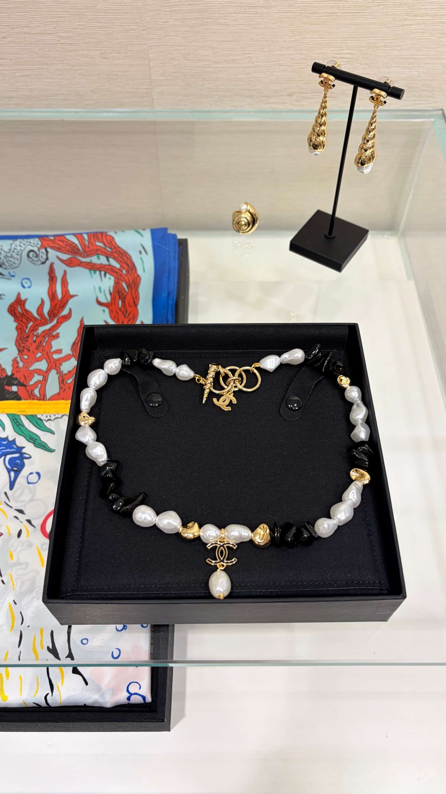 Chanel Coco Beach Necklace High