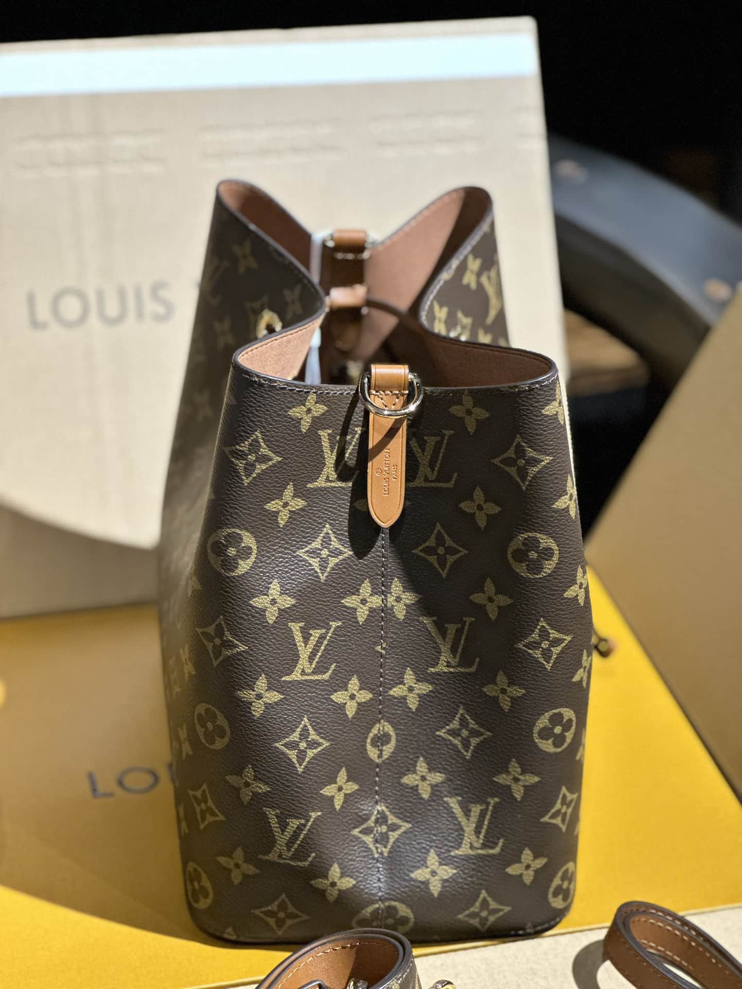 Louis Vuitton NéoNoé MM Monogram coated canvas M44887 High